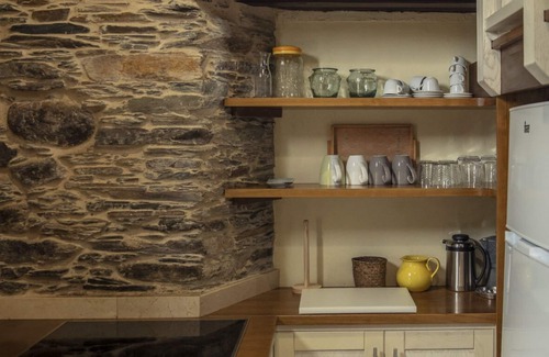 Couzadoiro House | La casita de la pena - Place of the River