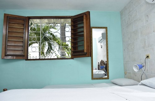 Cienfuegos House | La Casita de Oshun