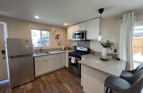 La Mirada House | La Casita de Whittier, private unit 1bed washer/dryer