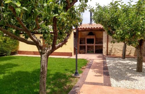 Villalmanzo House | La Casita Del Abuelo