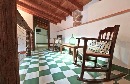 Santa Ana la Real House | La Casita del Bosque de las Letras