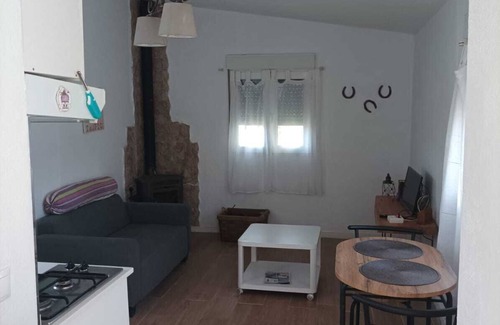 Gibraleon House | La Casita del Huerto, (very luminous, the basics for 2)