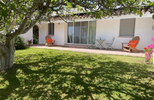New Golden Mile House | La Casita