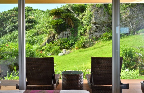 Nakijin House | La casita kouri island