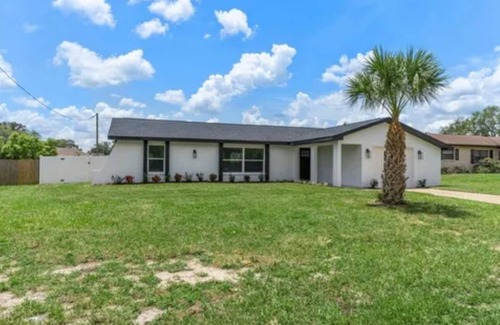 Spring Hill House | La Casita Of Spring Hill 3BR/2Bath POOL HOME