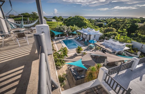 Esperanza Villa | La Casona Blanca Location Location
