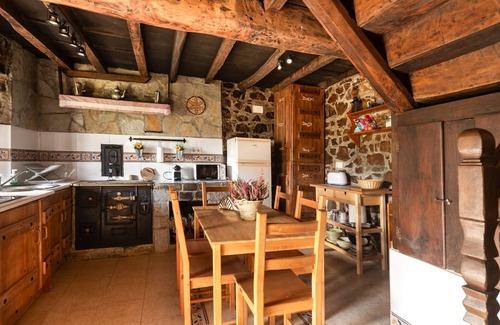 San Juan de Parres House | La Casona de Abajo