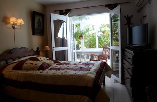 Colon Hotel | La Casona de Susana