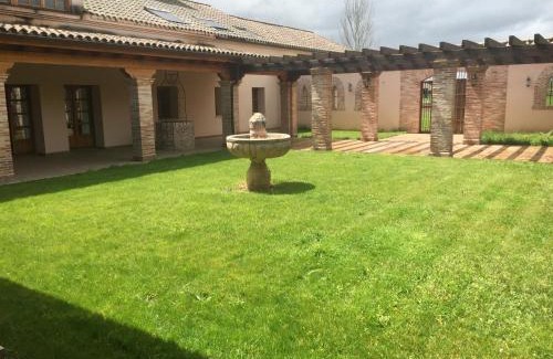 Almenara de Tormes Villa | La Casona del Tormes