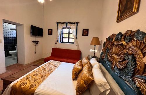 Mineral de Pozos Hotel | La Casona Minera