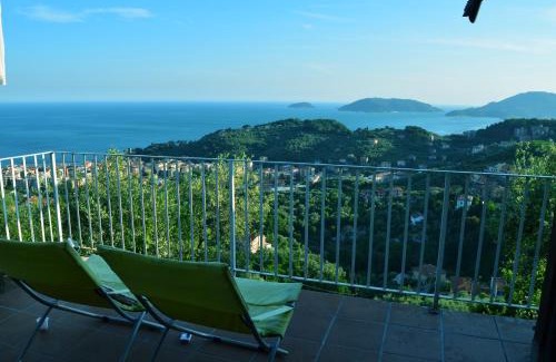 Lerici Bed & Breakfast | LA CASTELLANA Una Finestra sul Mare- Air Conditioned