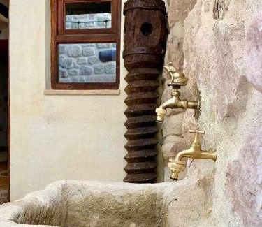 Olba House | La Casuna de la Una