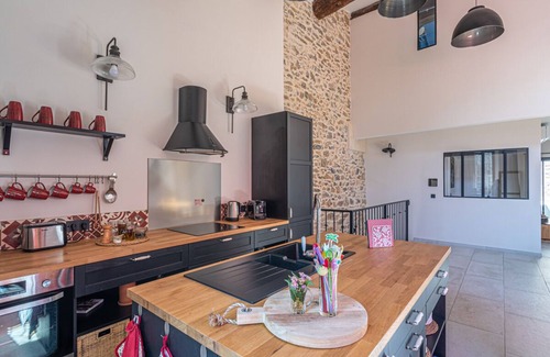 Conilhac-Corbieres House | "La Cave" The charm of a holiday home in the heart of a Corbières village