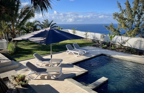 Grande Anse Villa | La Caze Grande Anse * offers a breathtaking view of the Indian Ocean