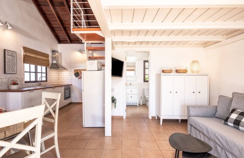 El Paso House | La Cebada by Huskalia