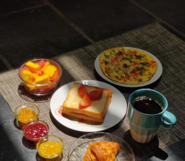 White Town Bed & Breakfast | La Cedille - French Heritage House