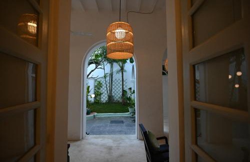 White Town Bed & Breakfast | La Cedille - French Heritage House