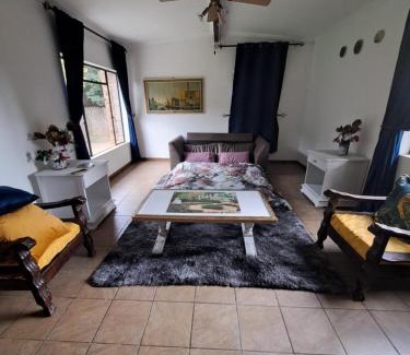 Springs Bed & Breakfast | La Château B&B