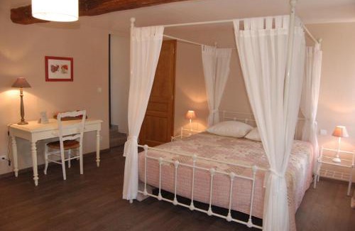 Clef-Vallee-d'Eure Bed & Breakfast | La Chaiserie