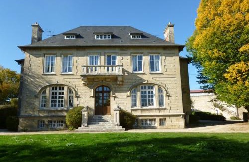 Pernant Bed & Breakfast | La chambre au Château