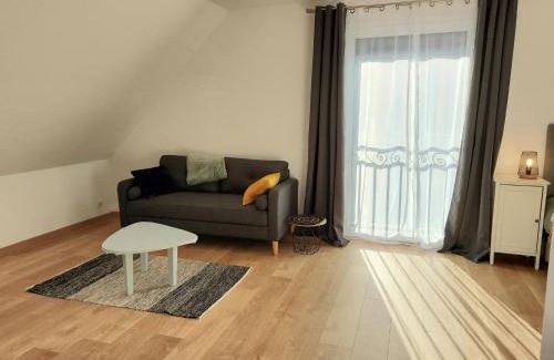 Cuvergnon House | La Chambre du Valois