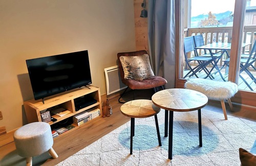 Valmorel Apartment | La Charmette/Le Logis de Valmo - Beautiful, charming and -room apartment