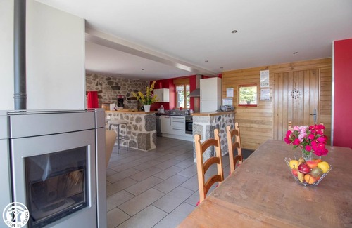 Prondines House | La Charmille - Prondines