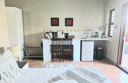 Greater Johannesburg Metropolitan Area Apartment | La Chateau354