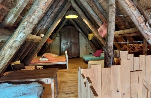 La Celle-sous-Gouzon Ski Chalet | La Chaumière aux Biches