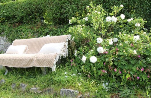 Saint-Valery-en-Caux Cottage | "La Chaumière de Nanou", with large garden and close to the sea.