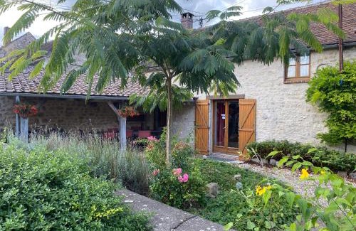 Poligny House | la chenaie fontaine gargot