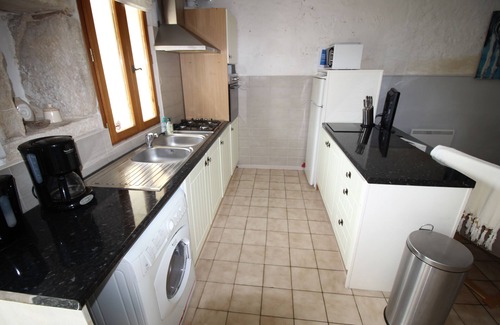 Puyravault Cottage | 'La Chouette' - Charming stone cottage - Marais Poitevin