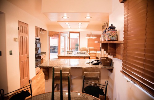 Old Southwest House | "La Choza Amorosa" Reno NV, Private Home