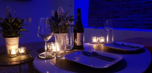 Jouarre Apartment | La Clé des Champs - Studio PiscineSPA-Sauna au jardin tropical idyllique et bucolique