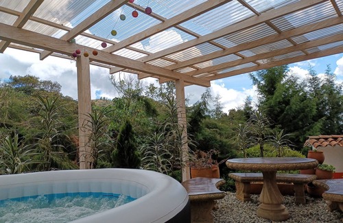 Guarne Villa | La Clara Campestre/Helenor/Rural Accommodation/Pets Accepted/Guarne
