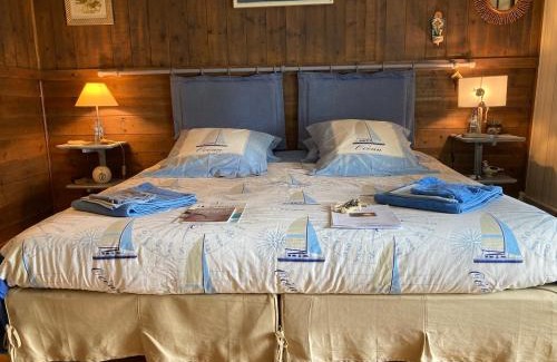 Sainte-Radegonde-des-Noyers Bed & Breakfast | La Claverie