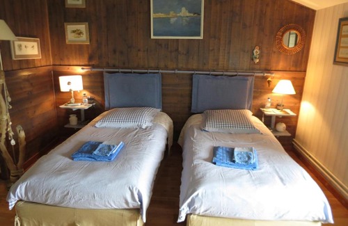 Sainte-Radegonde-des-Noyers Bed & Breakfast | La Claverie