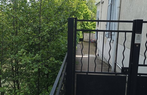 Montargis Apartment | La Clef des Cœurs, Appartement au Bord de la Rivière, au Centre Ville:)