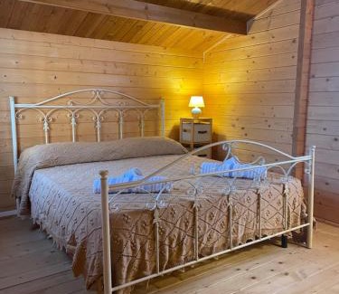 Montescaglioso Ski Chalet | La Club House