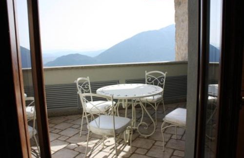 Pescosolido Apartment | La Codarda country house
