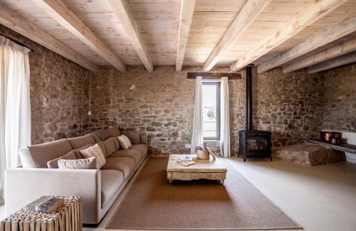 Sant Bartomeu del Grau House | La Codina