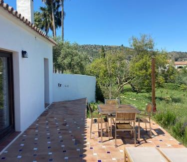 Monda House | La colina buena - cosy casita for nature lovers