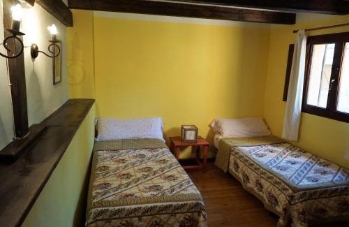 Navalsaz House | La Colmena
