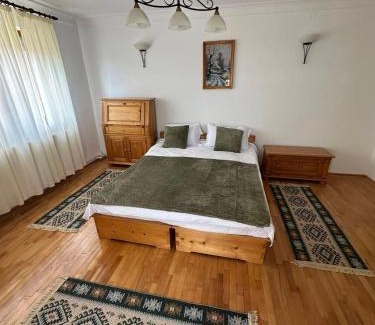 Merei House | La Colonelu