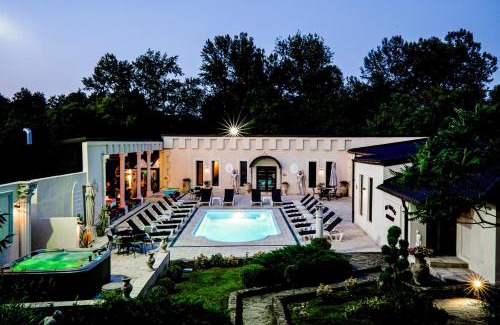 Hulubesti House | La Conac Resort