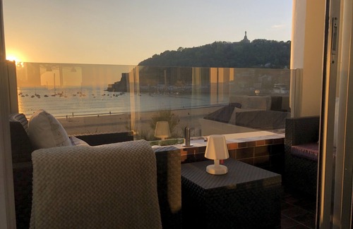 San Sebastian Centro Apartment | La Concha Bay Suite & Views