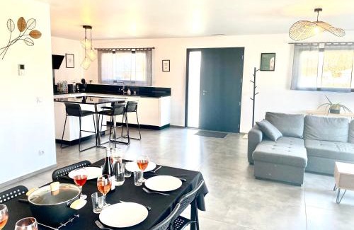 Brax Villa | La Contemporaine