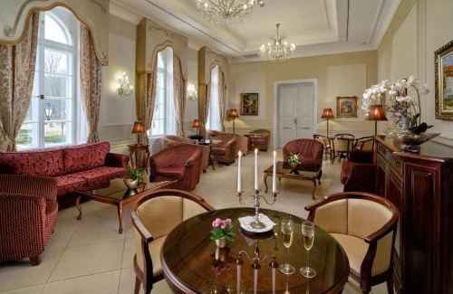 Szilvasvarad Hotel | La Contessa Castle Hotel