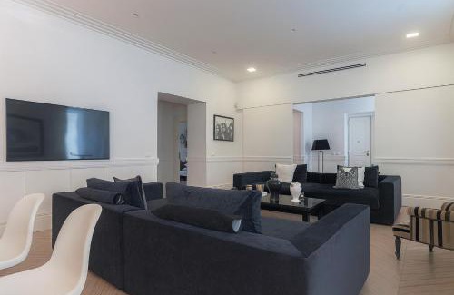 Piombino Apartment | La Corte Antica