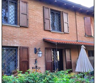 Ponte Samoggia House | La Corte del Macero